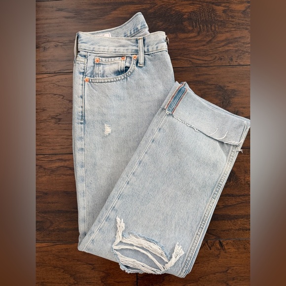 GAP Other - GAP Light Blue Distressed Women Jeans - NWT - Size 25/0R